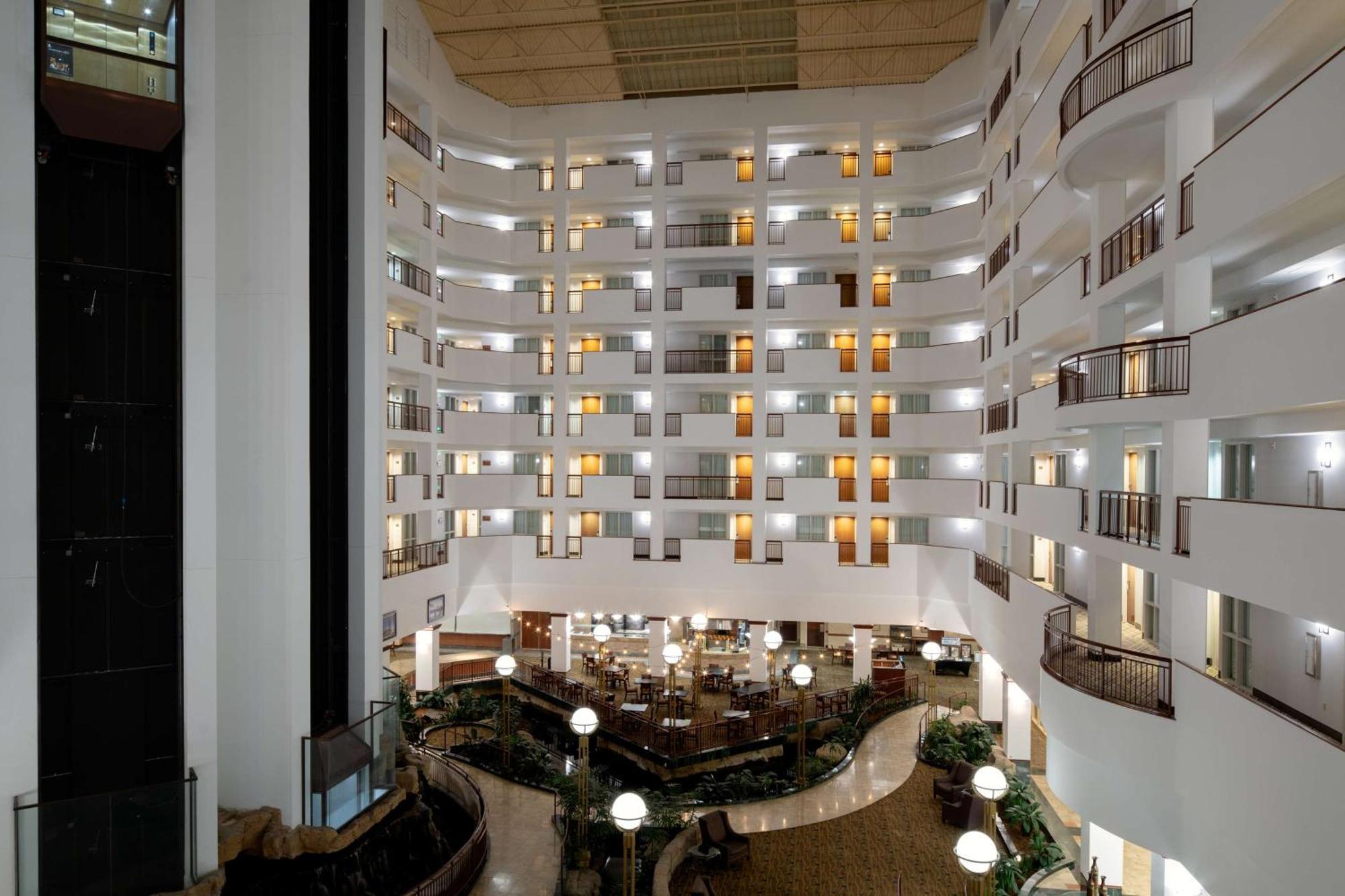 Embassy Suites By Hilton Portland Airport מראה חיצוני תמונה