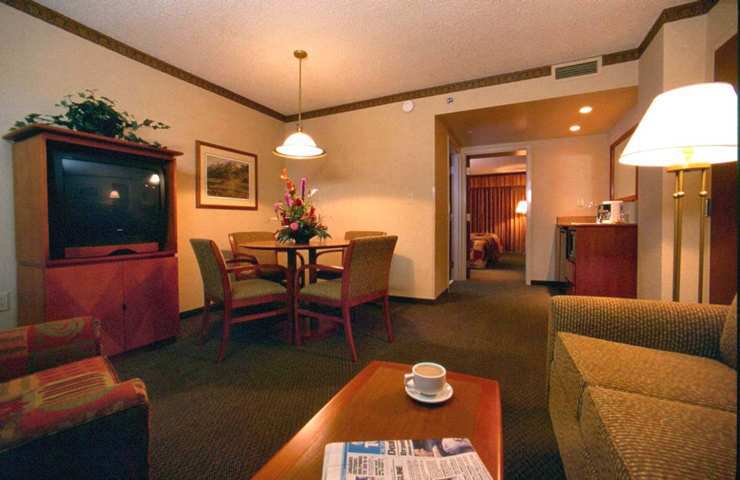 Embassy Suites By Hilton Portland Airport חדר תמונה